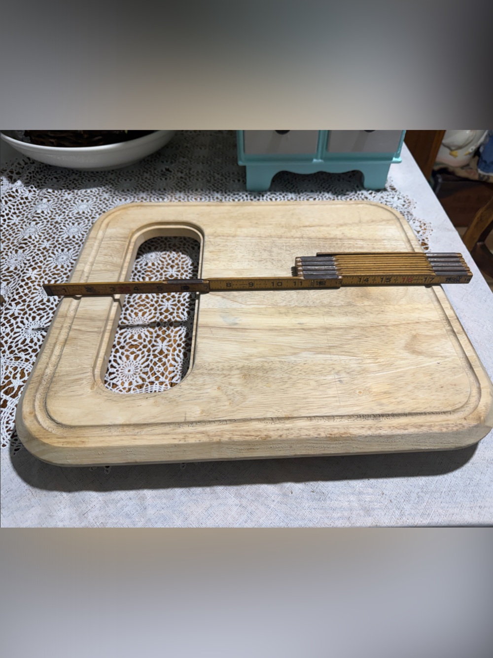 Light Wood Cutting Board with Handle - Natural Finish large